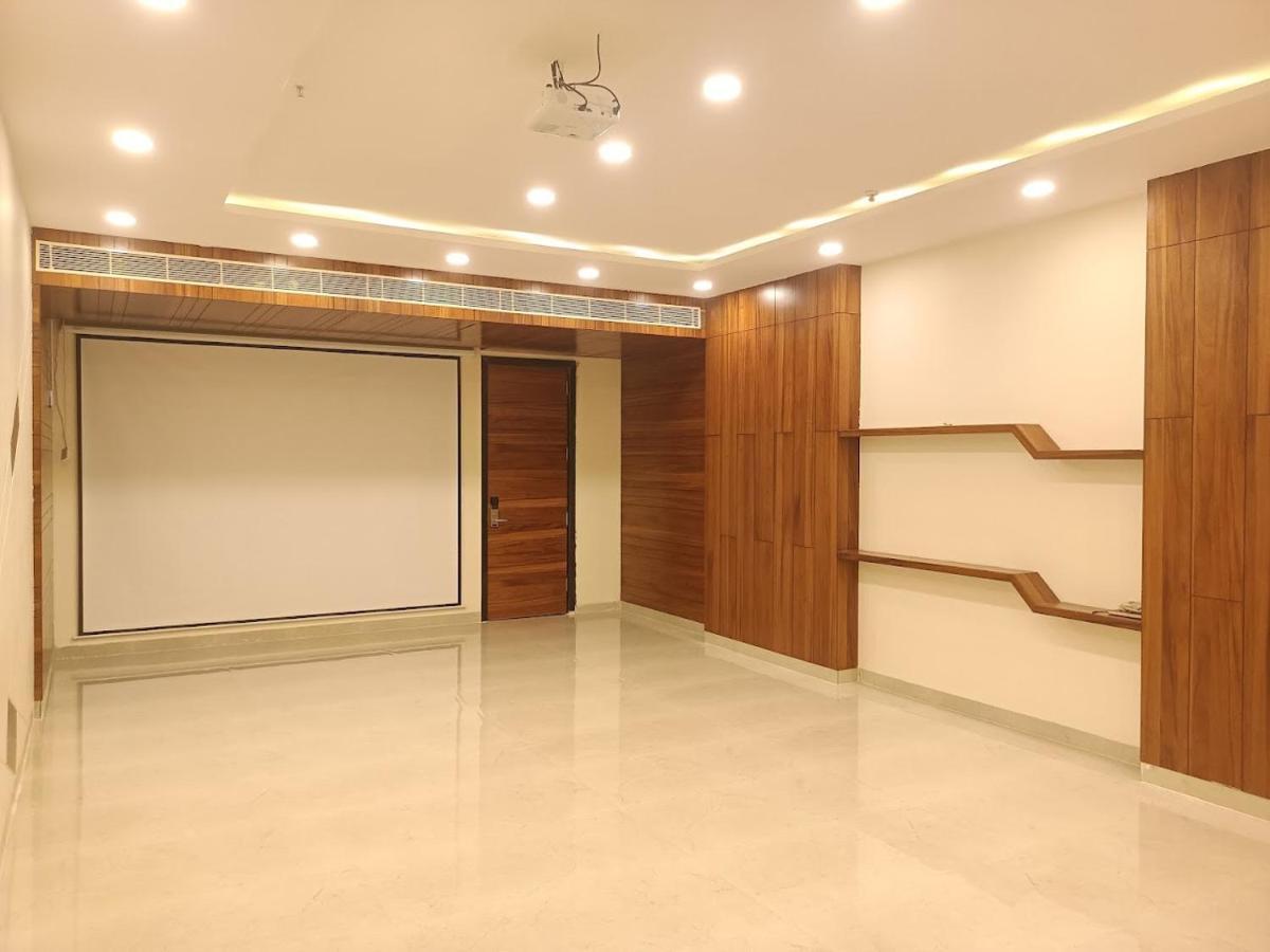 מלון Narsipatnam Sri Vishnu Tejam Elite מראה חיצוני תמונה